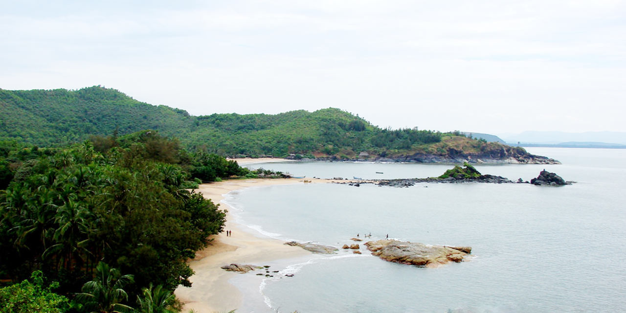 Om Beach, Gokarna